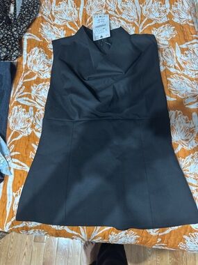 Women’s Black Sleeveless Draped Neck top